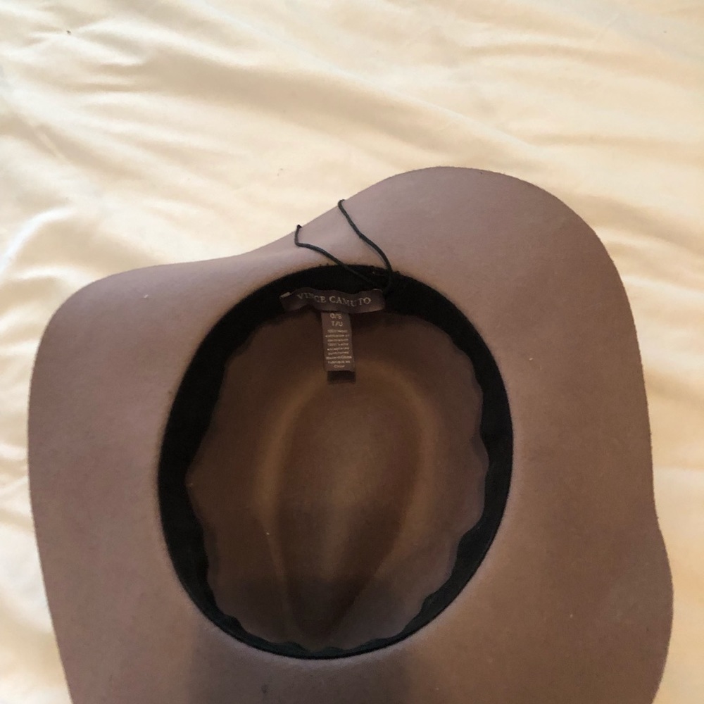 Vince Camuto wide brim hat - Picture 3 of 4